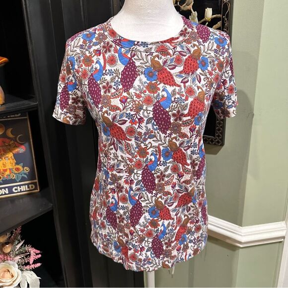 LOFT Boho Peacock Print T-Shirt Size Small - Picture 1 of 9